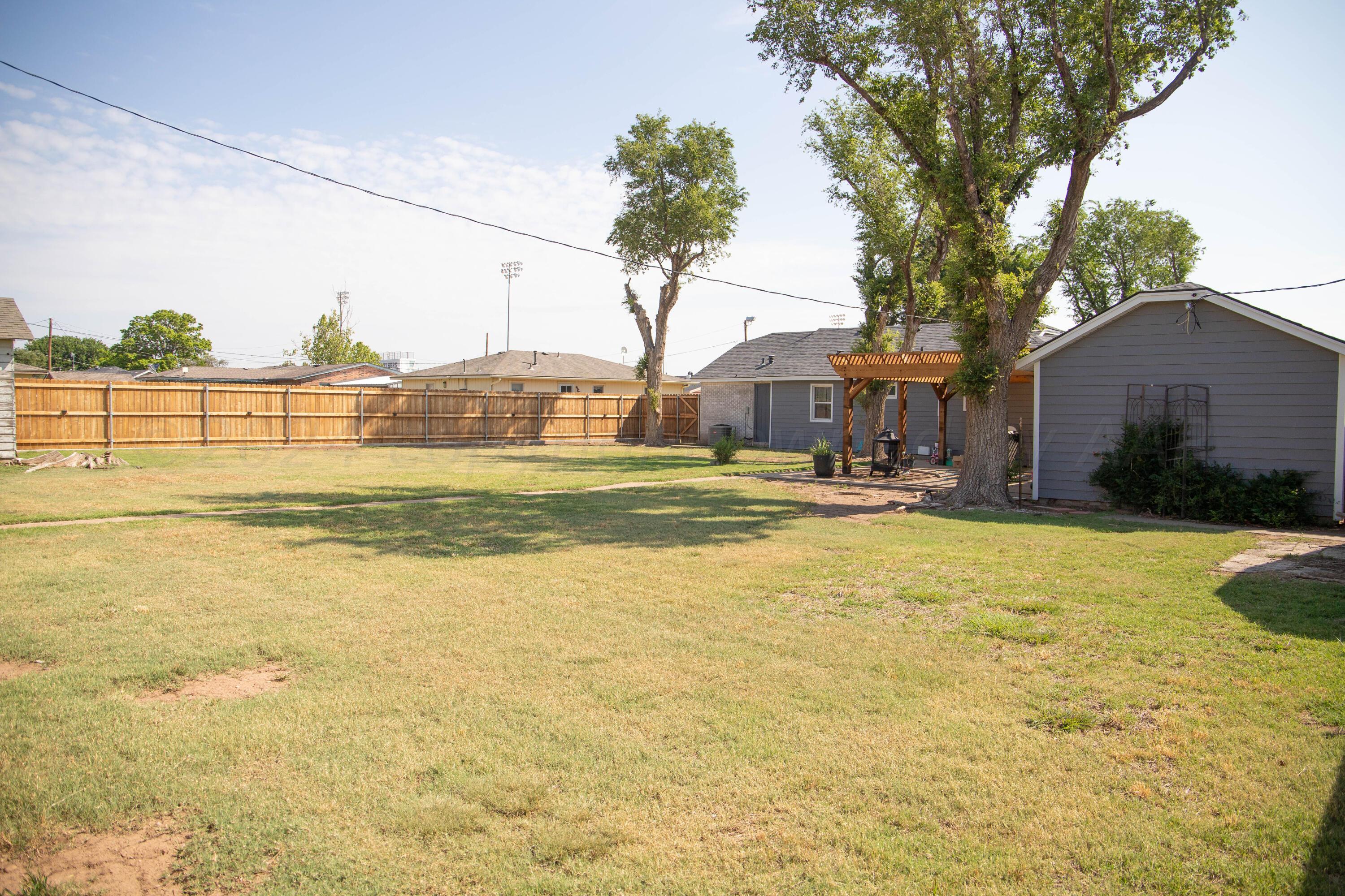 1105 Main Street Panhandle, TX 79068 - Photo 36 of 38 Backyard