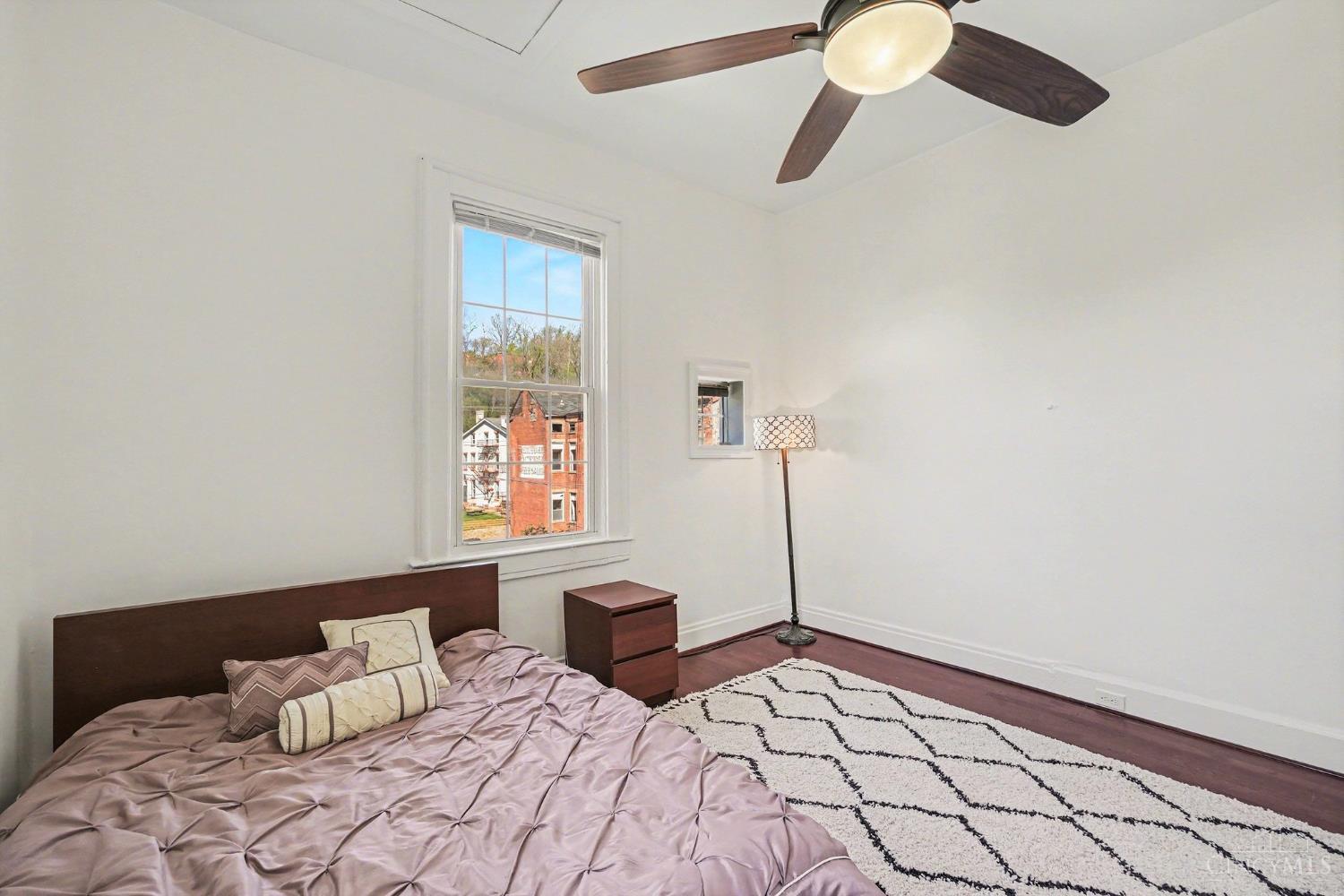 2279 Loth Street Cincinnati, OH 45219 - Photo 16 of 29