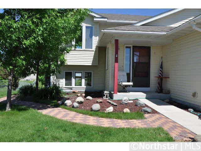 708 Florida Street Southwest Lonsdale, MN 55046 - Photo 3 of 18