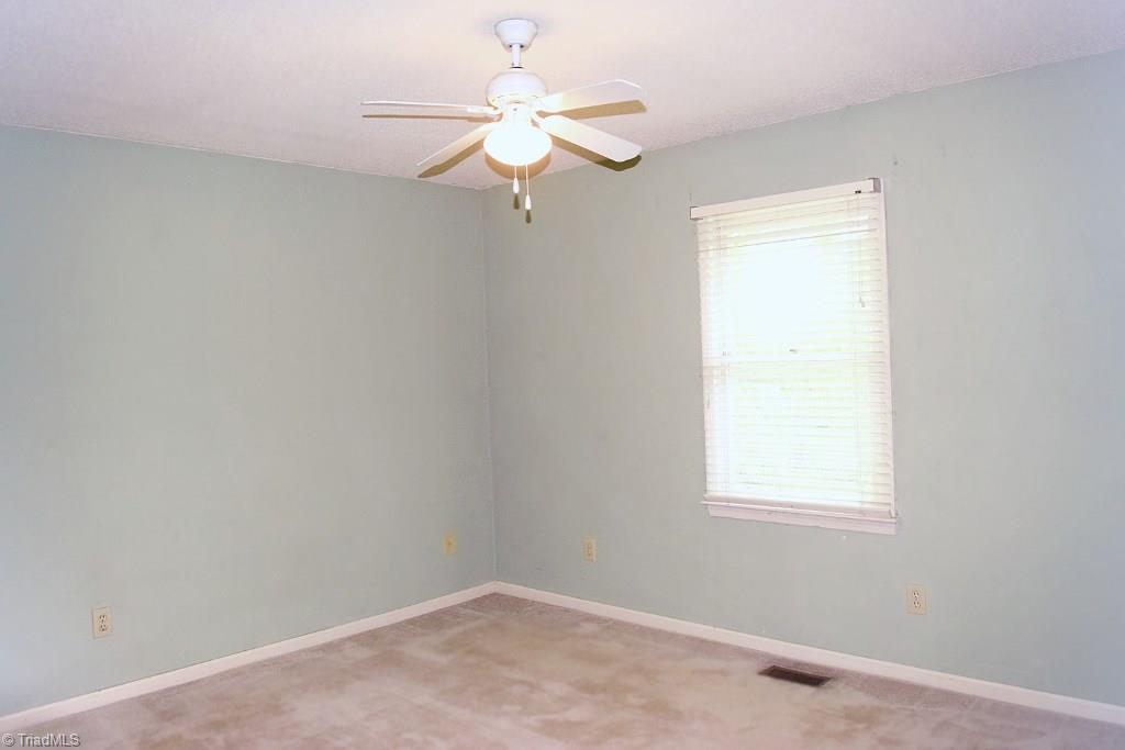 5803 Running Ridge Road Greensboro, NC 27407 - Photo 14 of 22 Gallery Image 14
