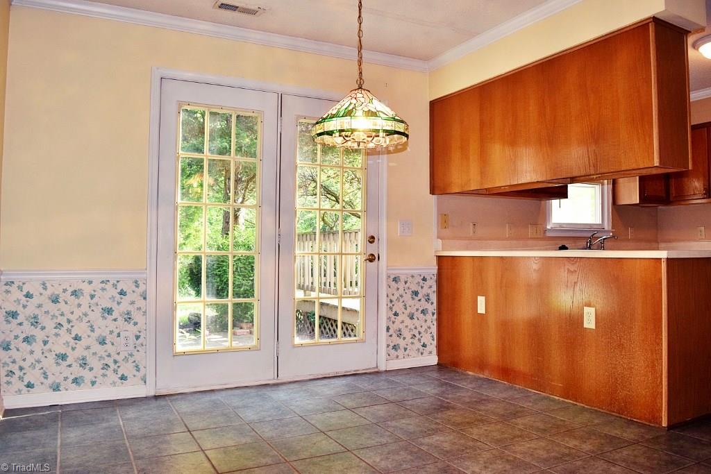 5803 Running Ridge Road Greensboro, NC 27407 - Photo 10 of 22 Gallery Image 10