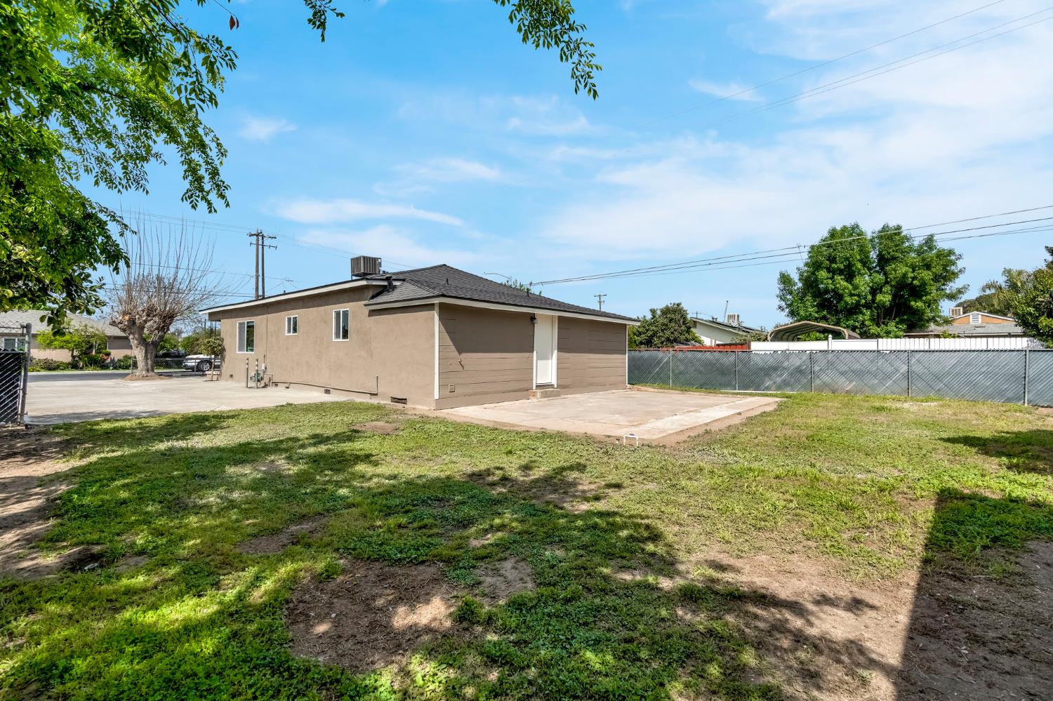 914 Clinton Street Madera, CA 93638 - Photo 28 of 32