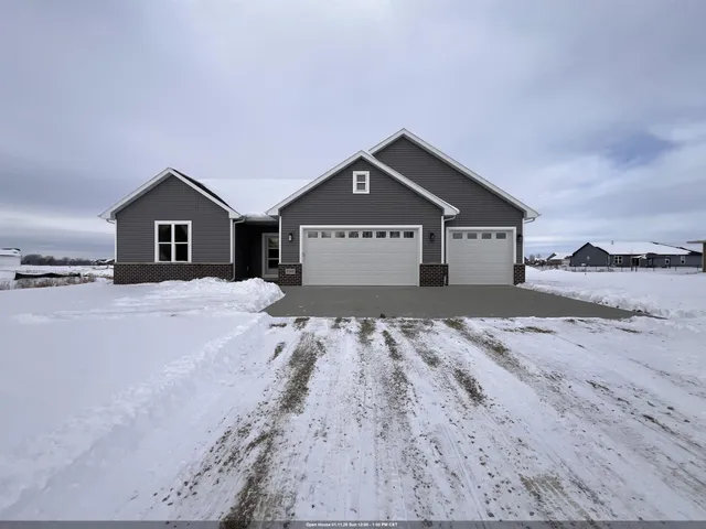 $474,900 | 5304 Fenceline Lane, Omro, WI 54963