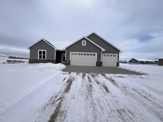 $474,900 | 5304 Fenceline Lane, Omro, WI 54963