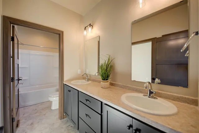 $474,900 | 5304 Fenceline Lane, Omro, WI 54963