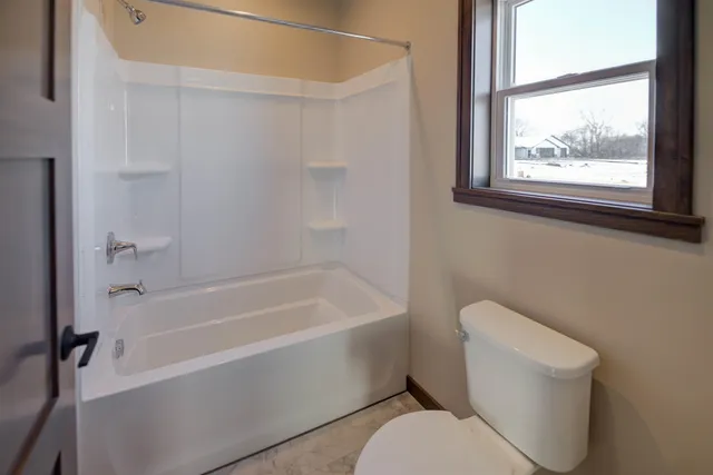 $474,900 | 5304 Fenceline Lane, Omro, WI 54963