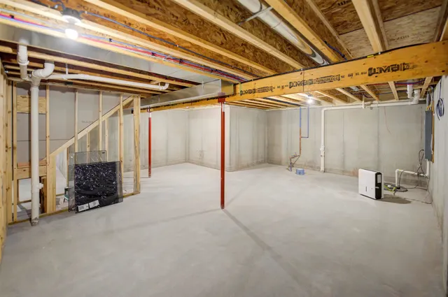 $474,900 | 5304 Fenceline Lane, Omro, WI 54963