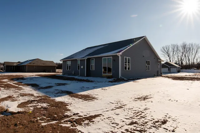 $474,900 | 5304 Fenceline Lane, Omro, WI 54963