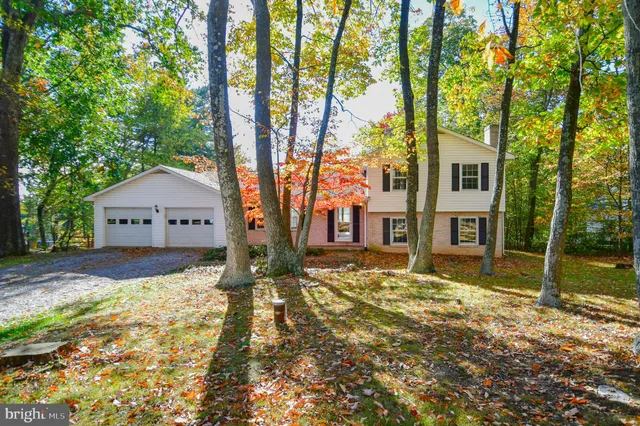 a house view with a outdoor space