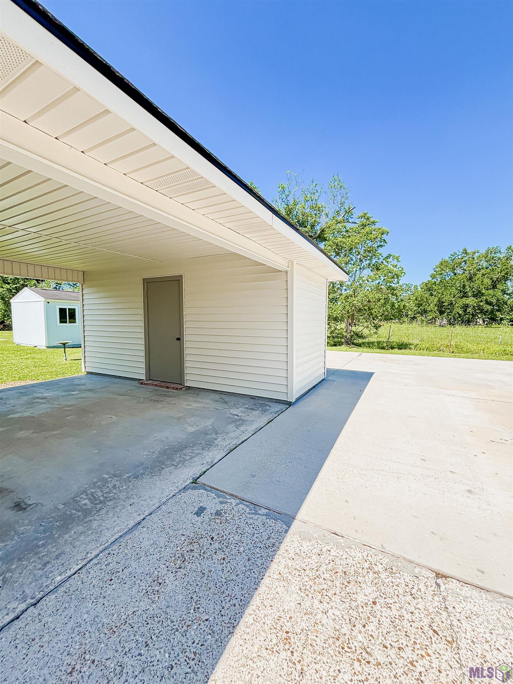 14189 Troy Duplessis Road Gonzales, LA 70737 - Photo 15 of 19
