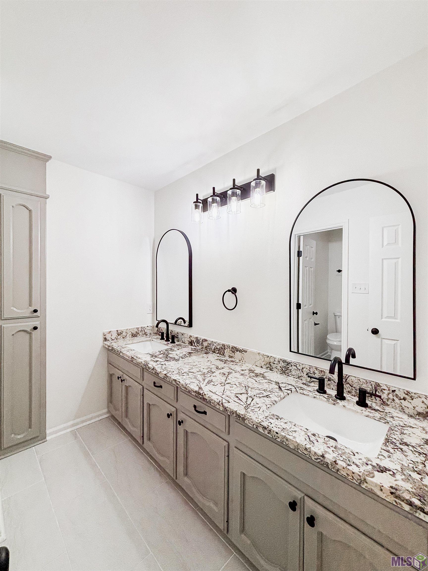 14189 Troy Duplessis Road Gonzales, LA 70737 - Photo 8 of 19