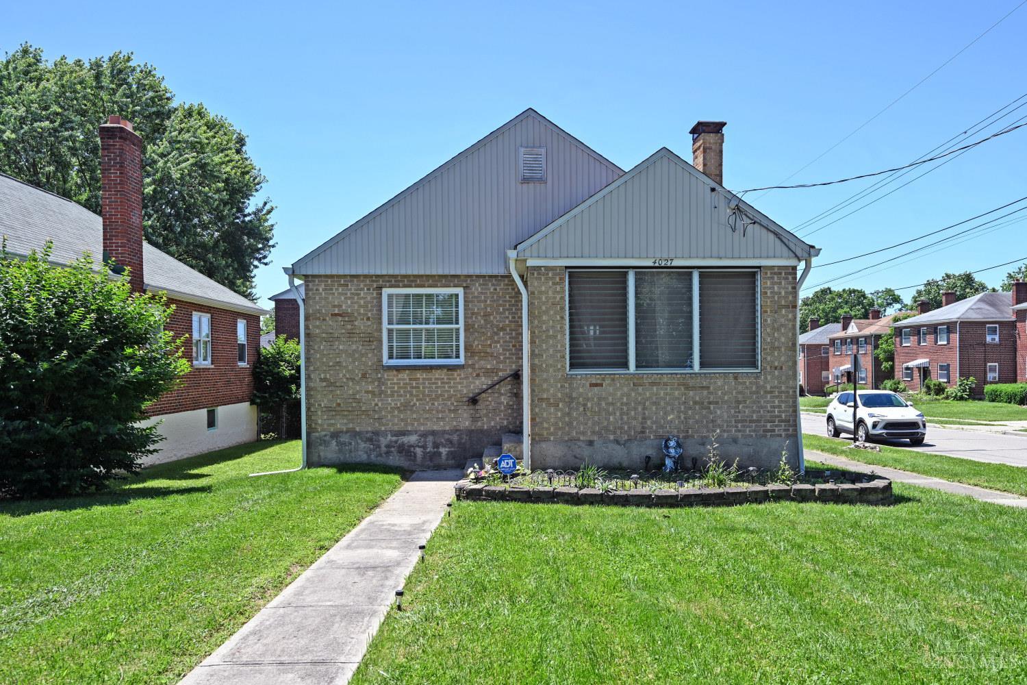 4027 Smith Road Cheviot, OH 45211 - Photo 4 of 45