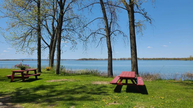 $499,000 | 570 Lapan Road, St. Albans Town, VT 05488