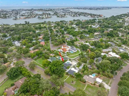 $885,000 | 427 Villa Grande Avenue South, St. Petersburg, FL 33707