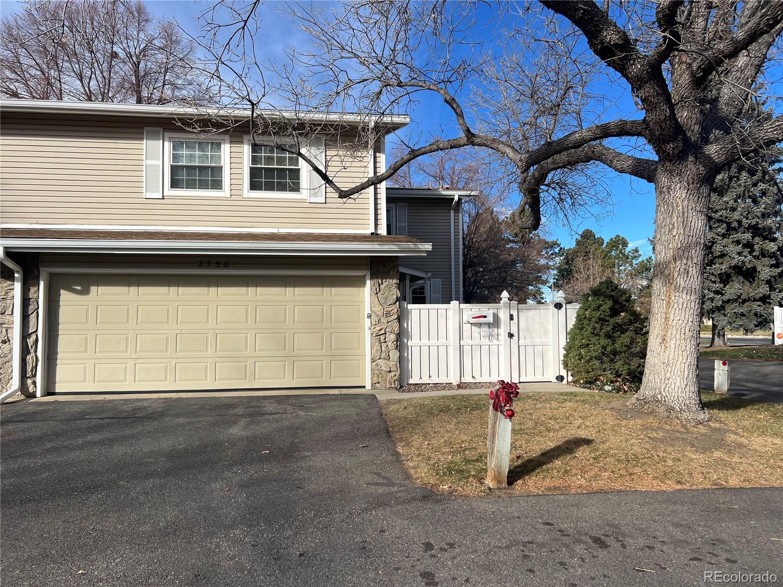 2750 South Heather Gardens Way Aurora, CO 80014 - Photo 2 of 48