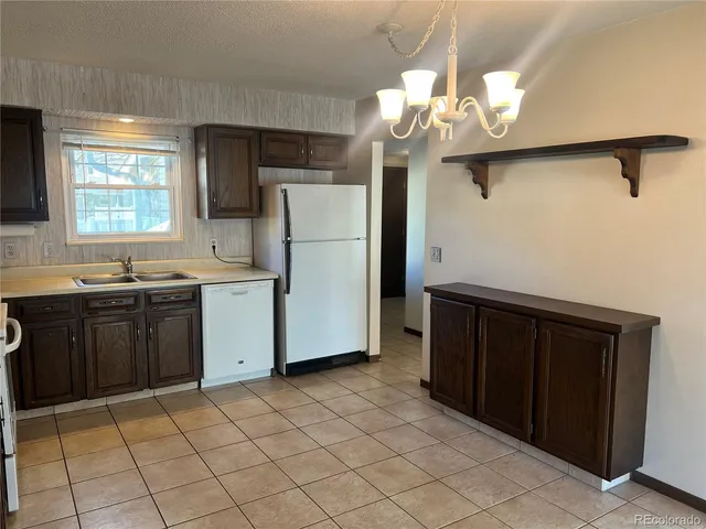 $2,500 | 2750 South Heather Gardens Way, Aurora, CO 80014