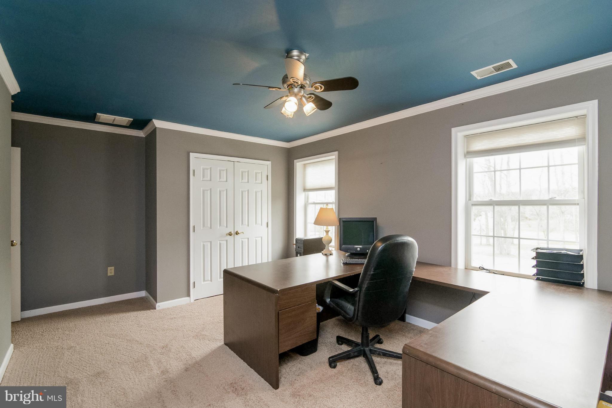 2501 Braddock Road Mount Airy, MD 21771 - Photo 15 of 30 a workspace with furniture and a window