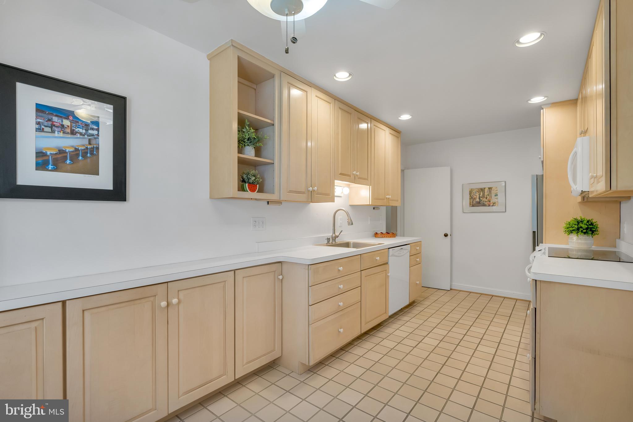 5523 Trent Street Chevy Chase, MD 20815 - Photo 10 of 42 Table Space Kitchen