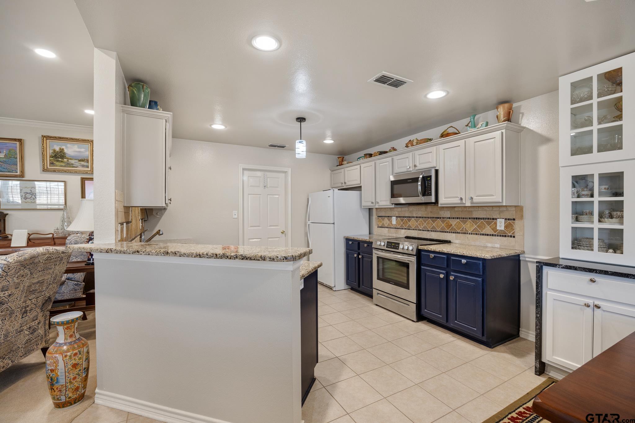1521 Rice Road Tyler, TX 75703 - Photo 11 of 29