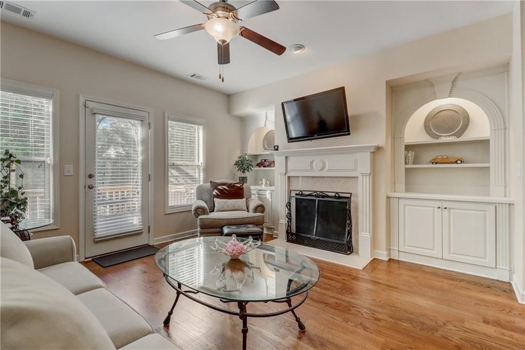 7215 Highland Bluff, Unit 2 Atlanta, GA 30328 - Photo 13 of 44