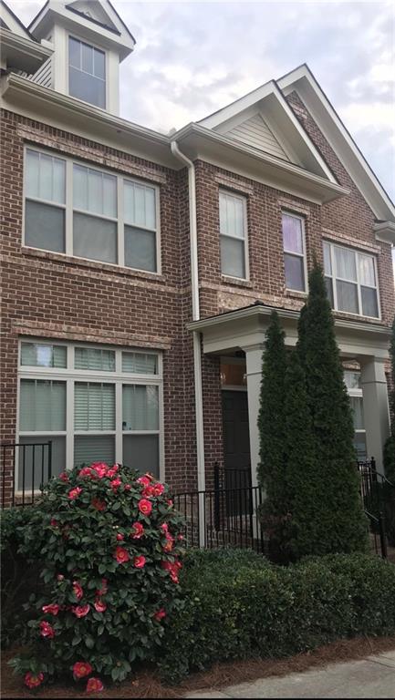 7215 Highland Bluff, Unit 2 Atlanta, GA 30328 - Photo 2 of 44