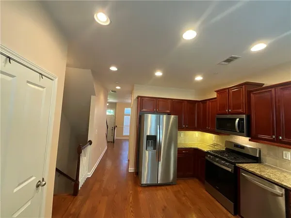 $489,000 | 7215 Highland Bluff, Unit 2, Atlanta, GA 30328