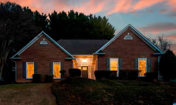 $284,900 | 225 Georgetown Court, Moore, SC 29369