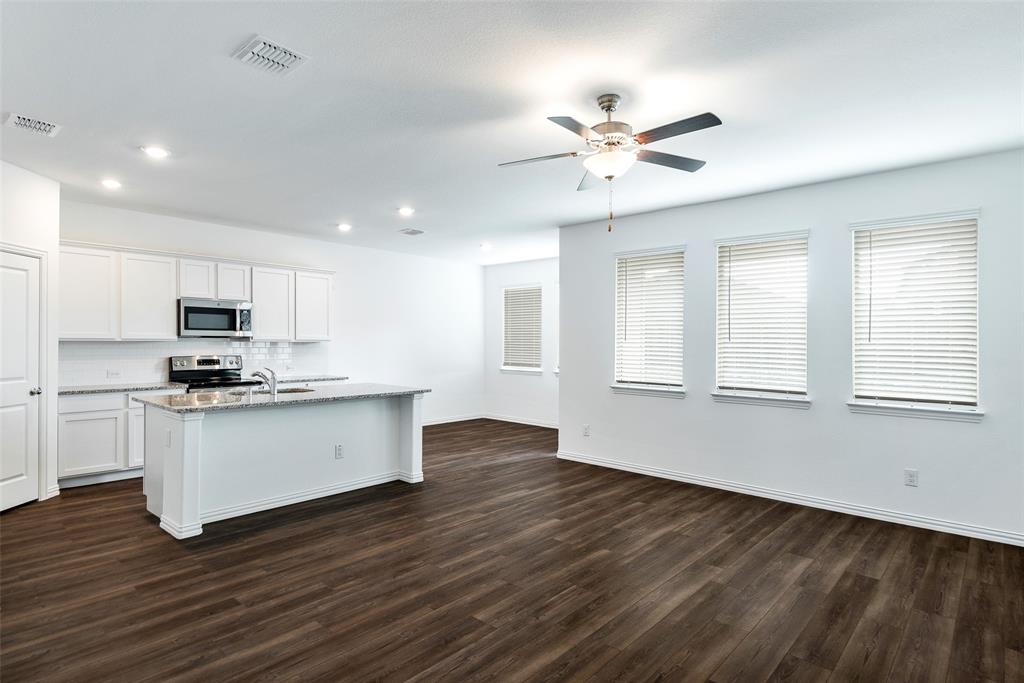 537 Robinson Way Fate, TX 75189 - Photo 5 of 23