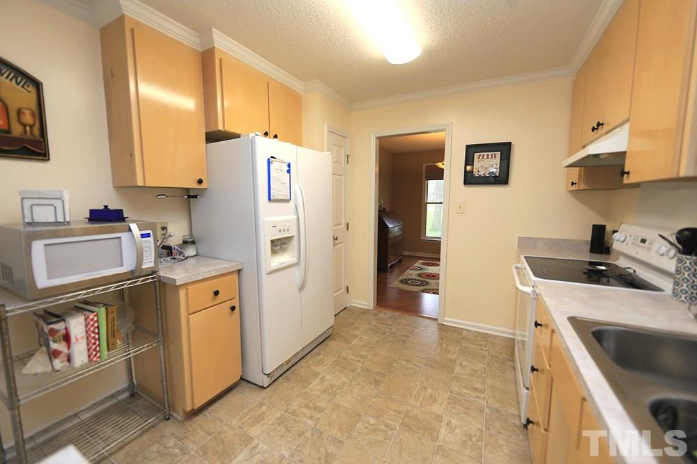 204 Lassiter Farm Road Raleigh, NC 27603 - Photo 13 of 30