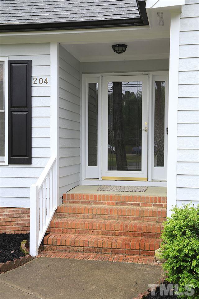 204 Lassiter Farm Road Raleigh, NC 27603 - Photo 4 of 30
