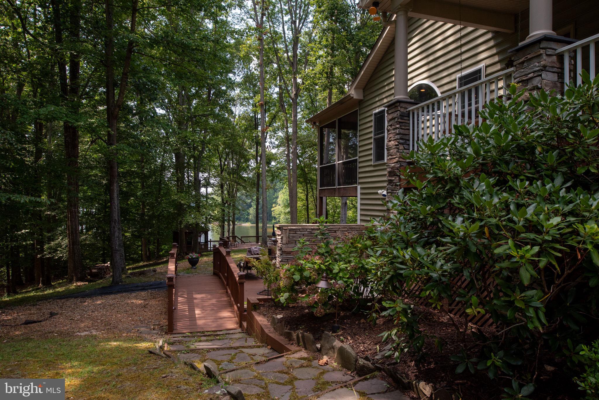 12822 Stage Coach Road Bumpass, VA 23024 - Photo 13 of 124