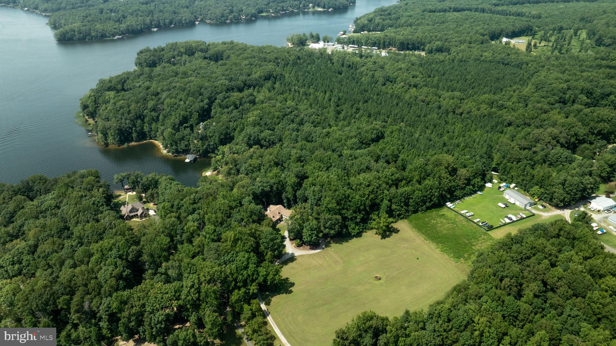 12822 Stage Coach Road Bumpass, VA 23024 - Photo 6 of 124