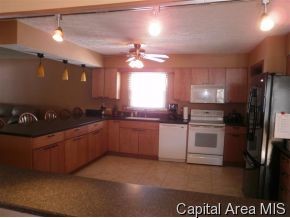 5 Delano Lane Springfield, IL 62703 - Photo 4 of 8