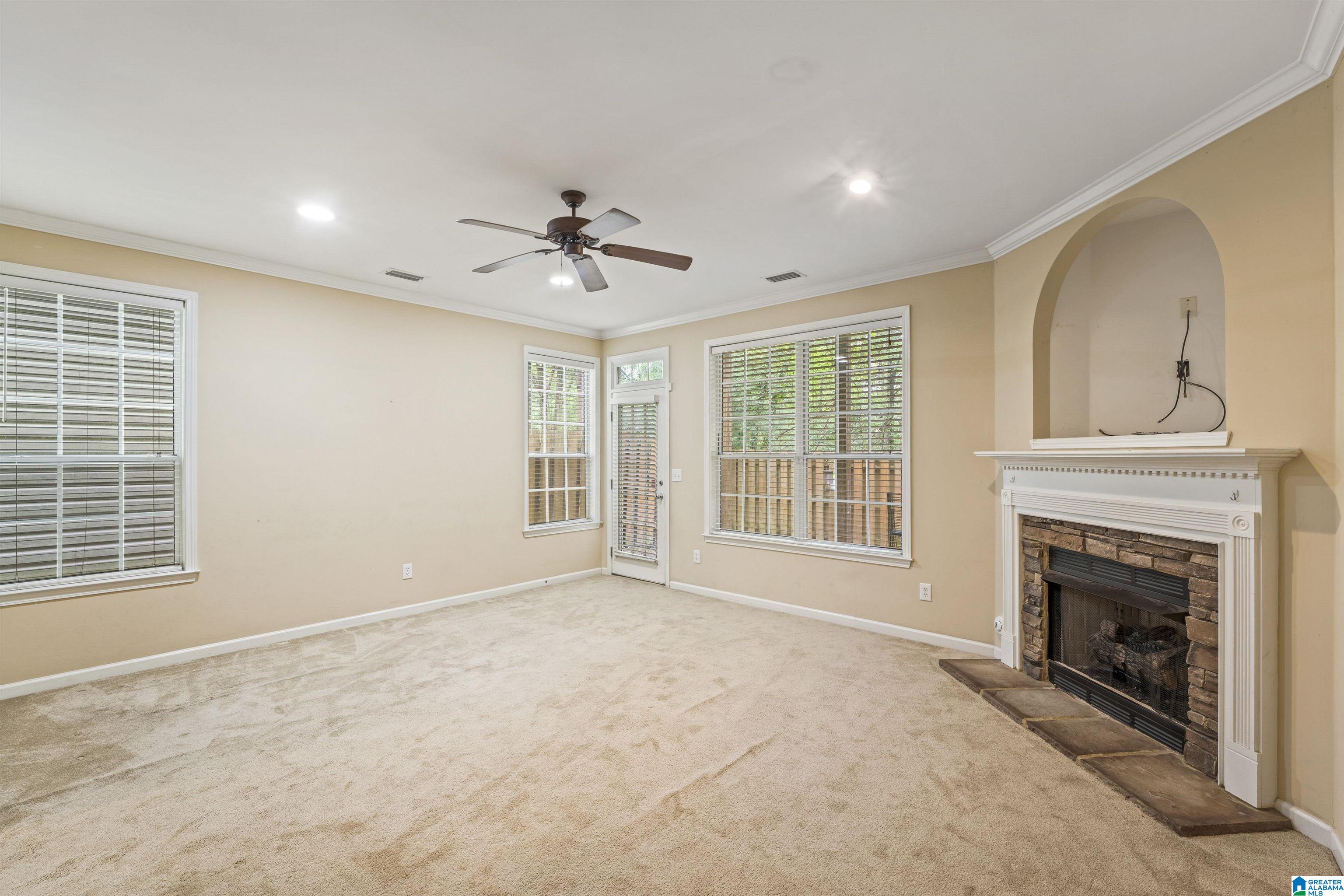 214 Calloway Lane Pelham, AL 35124 - Photo 15 of 32