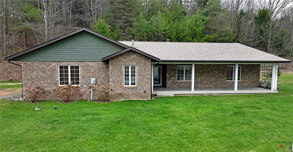 2140 Jackson Run Road, Punxsutawney