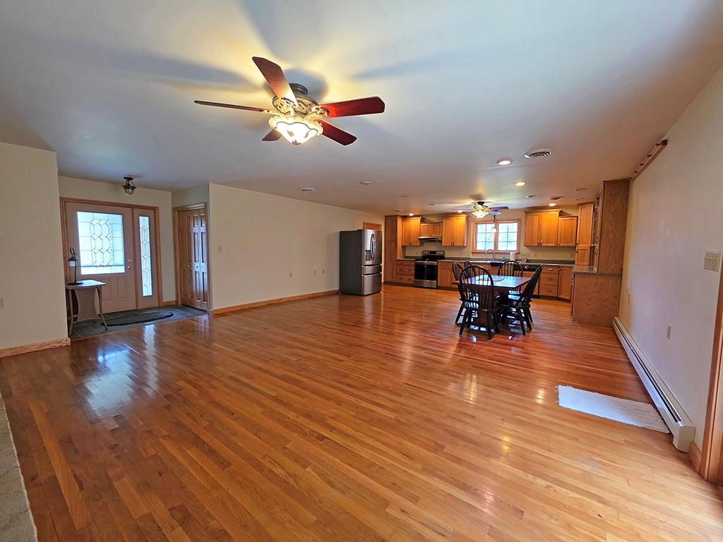 2140 Jackson Run Road Punxsutawney, PA 15767 - Photo 7 of 22 Living Room