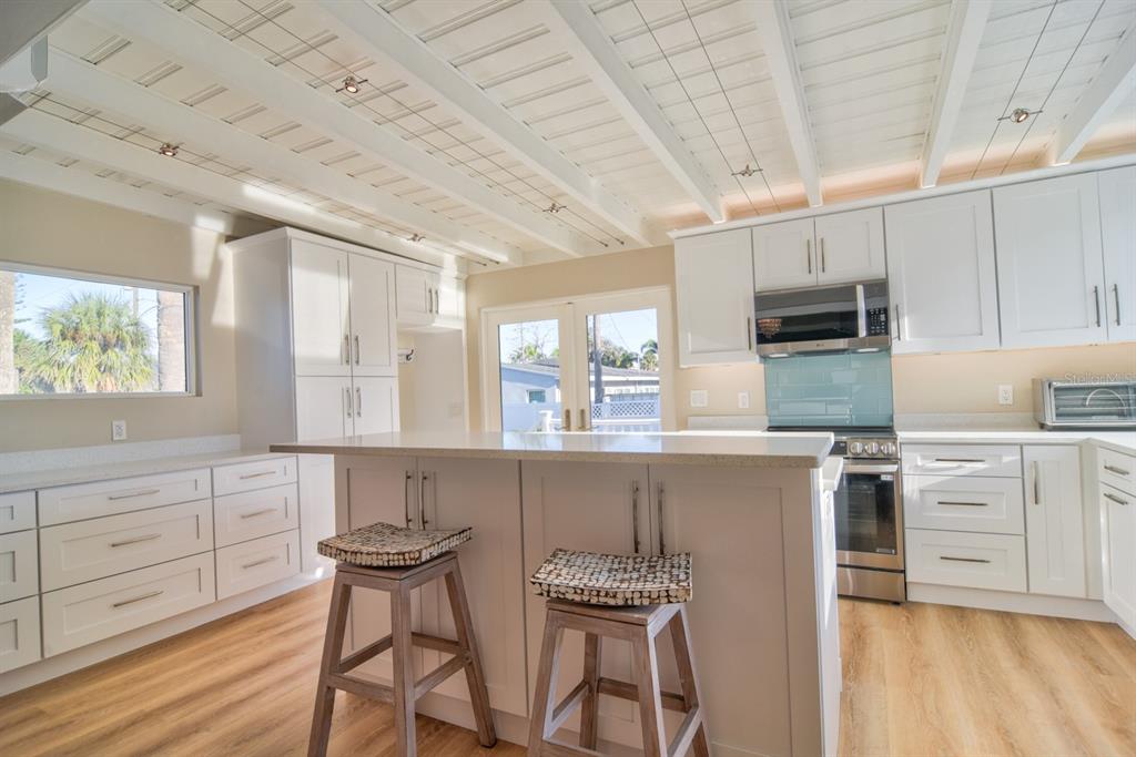 15565 Gulf Boulevard Redington Beach, FL 33708 - Photo 23 of 53