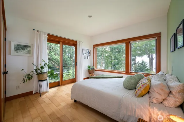 $1,250,000 | 2591 Taft Drive, Lummi Island, WA 98262