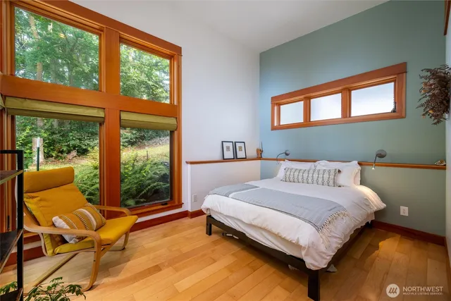 $1,250,000 | 2591 Taft Drive, Lummi Island, WA 98262