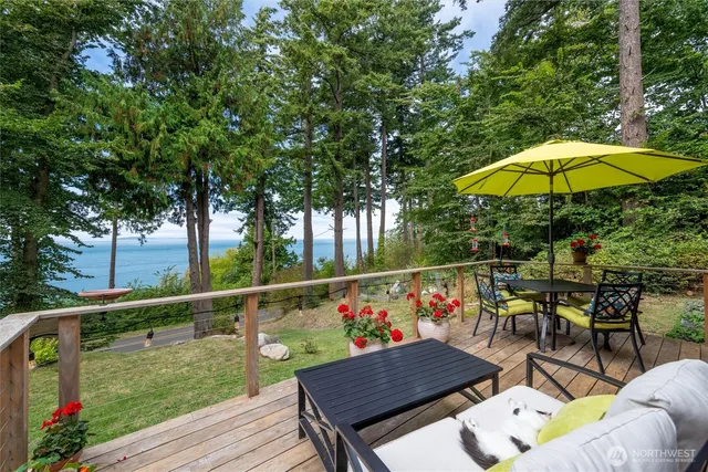 $1,250,000 | 2591 Taft Drive, Lummi Island, WA 98262
