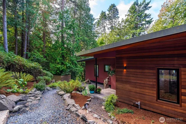 $1,250,000 | 2591 Taft Drive, Lummi Island, WA 98262
