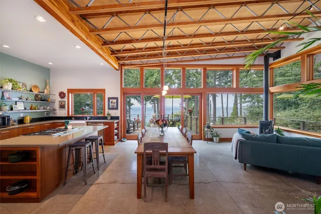 $1,250,000 | 2591 Taft Drive, Lummi Island, WA 98262