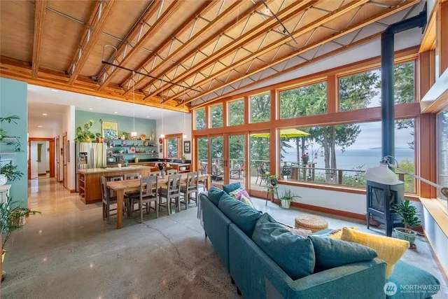 $1,250,000 | 2591 Taft Drive, Lummi Island, WA 98262