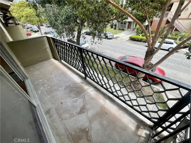 $1,945 | 2309 Cedar Avenue, Long Beach, CA 90806