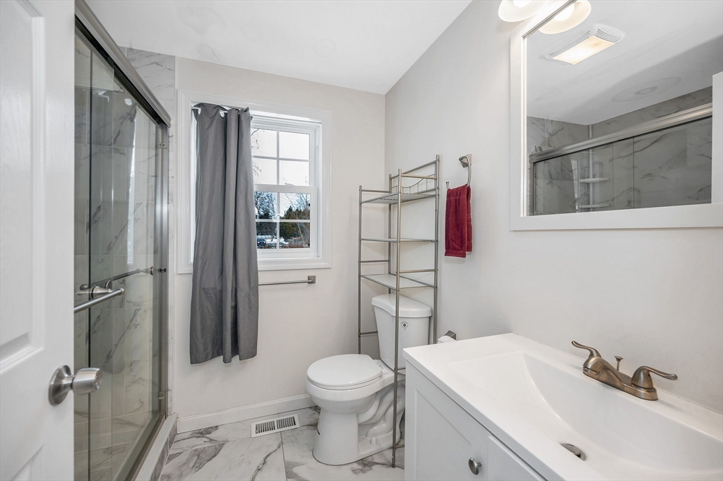 115 Acropolis Road Lowell, MA 01854 - Photo 16 of 31