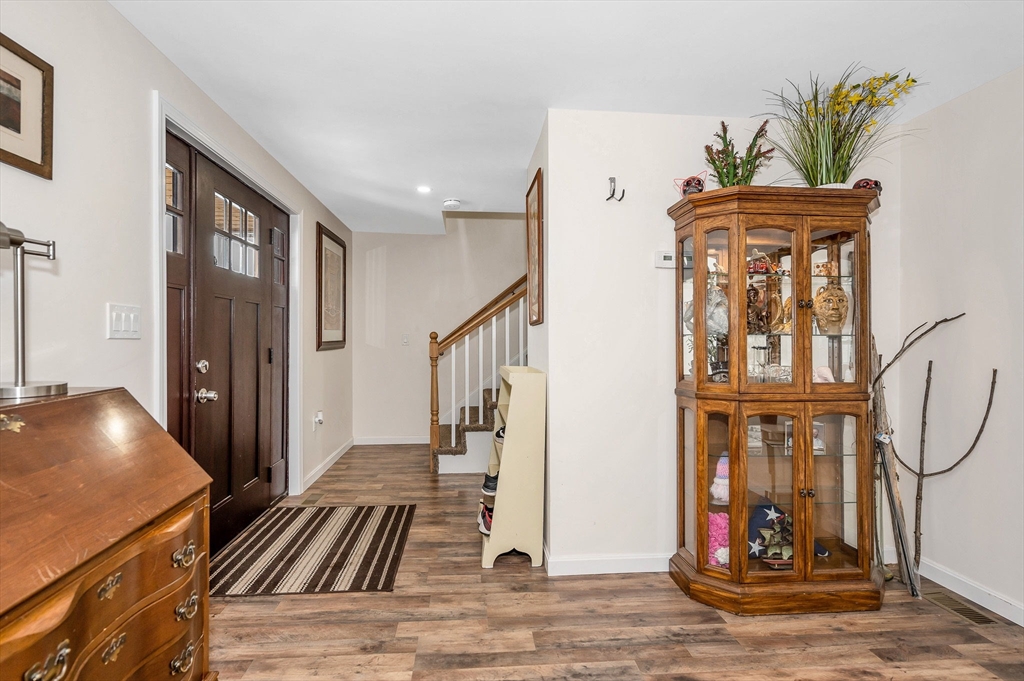 115 Acropolis Road Lowell, MA 01854 - Photo 8 of 31