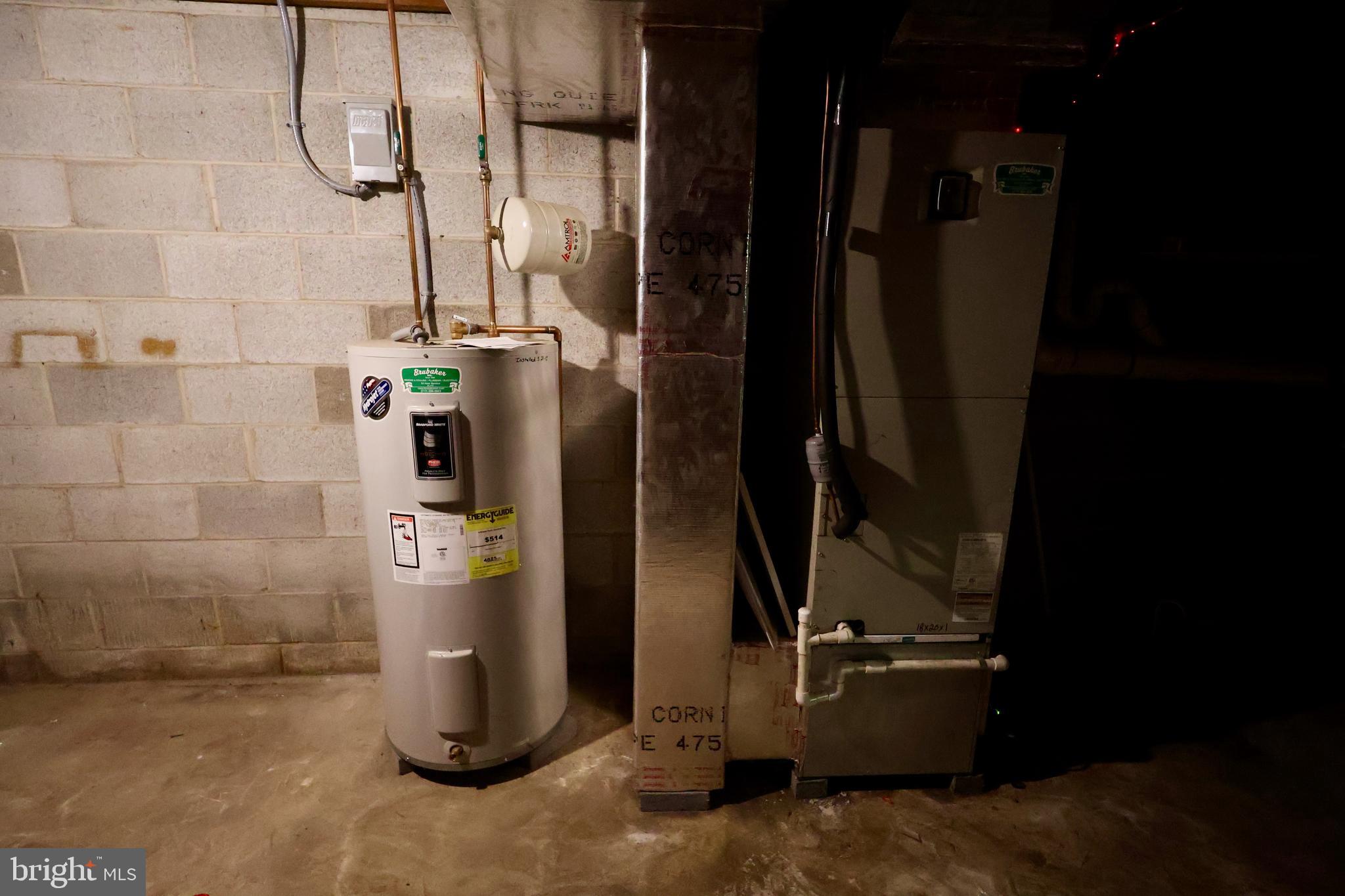 1239 Wabank Road Lancaster, PA 17603 - Photo 26 of 31 a view of water heater room