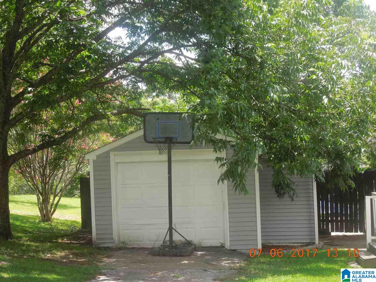 717 9th Street Pleasant Grove, AL 35127 - Photo 5 of 31