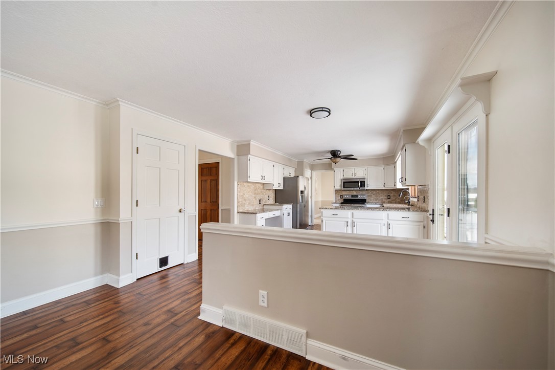 3387 Stratham Circle Northwest Canton, OH 44708 - Photo 9 of 46 Gallery Image 9