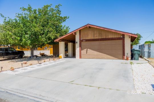 324 Mamie Street Ridgecrest, CA 93555 - Photo 3 of 35 Gallery Image 3